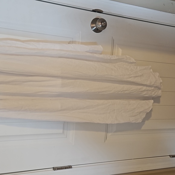 Beautiful white Liv & Lottie dress - Picture 9 of 9